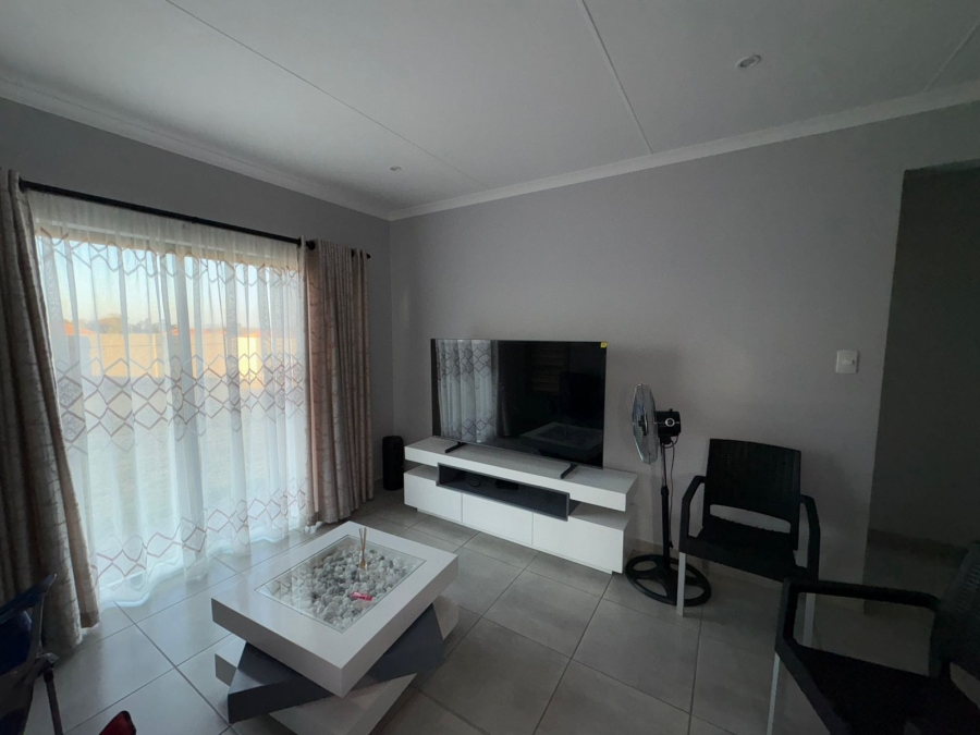 3 Bedroom Property for Sale in Waterkloof East North West